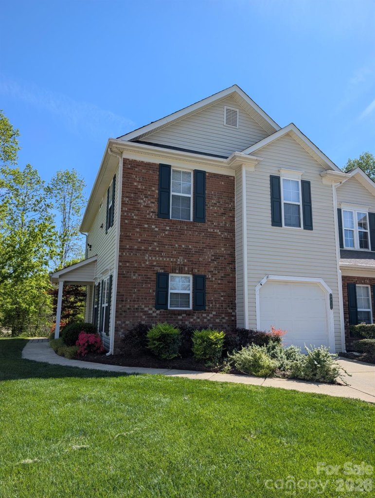 Towne Meadows, Charlotte community