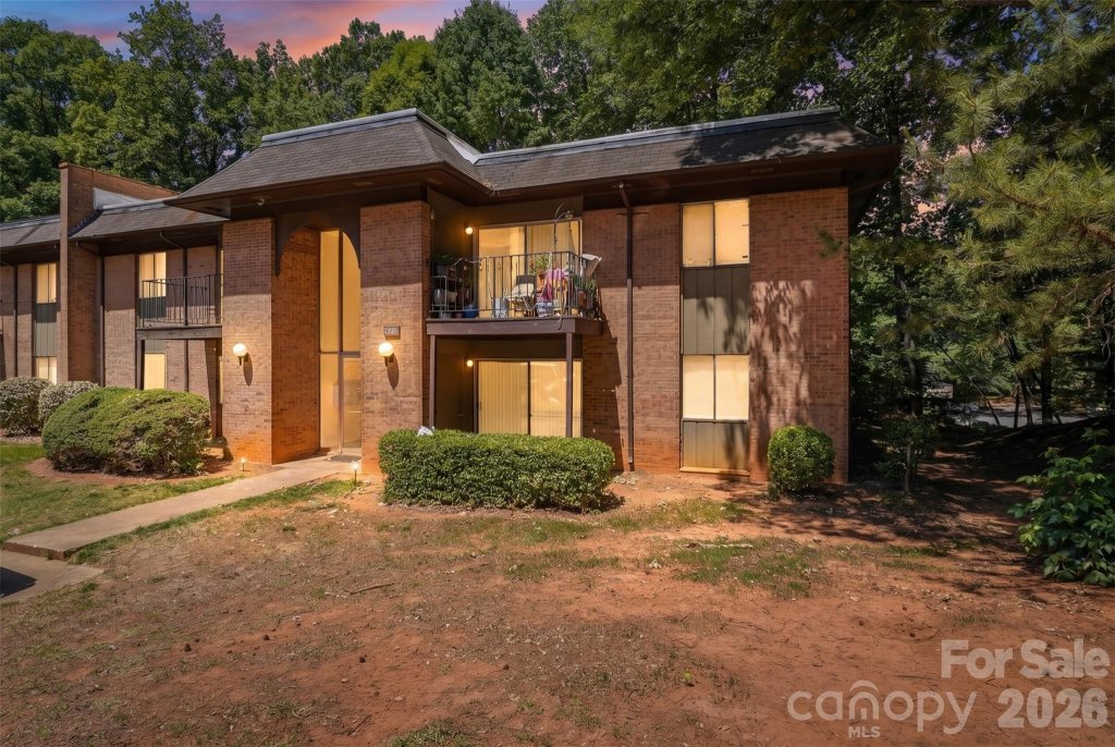 305 Orchard Trace Lane
