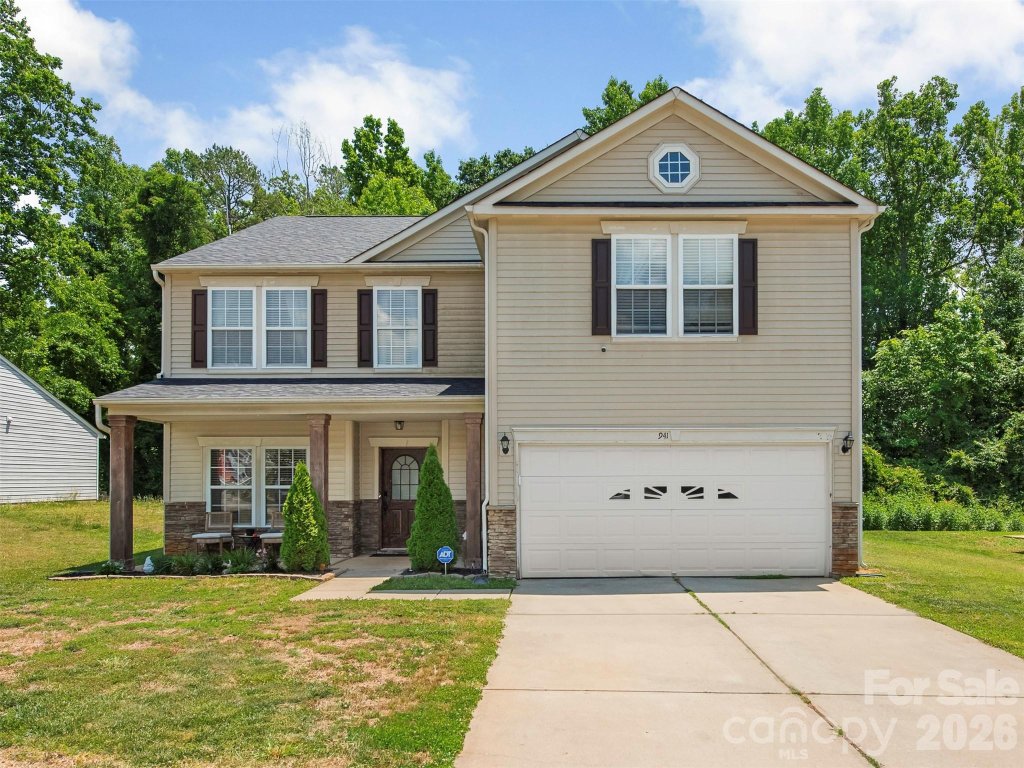 Irish Downs, Clover community