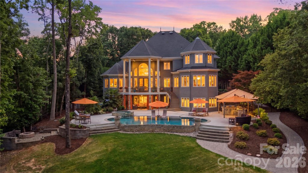 4828 Burton Lane