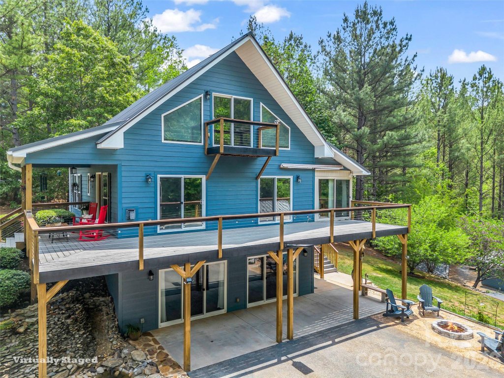 391 Clearwater Parkway