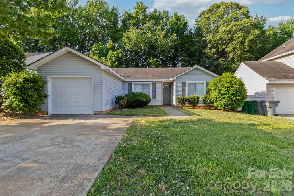 Fairstone, Charlotte community