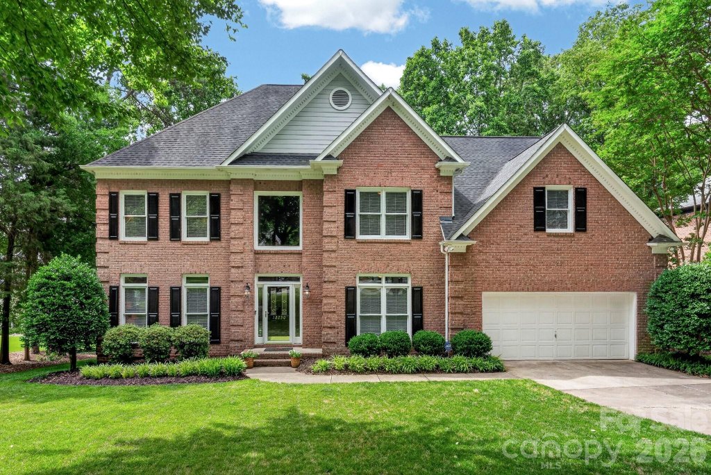 Northstone, Huntersville community