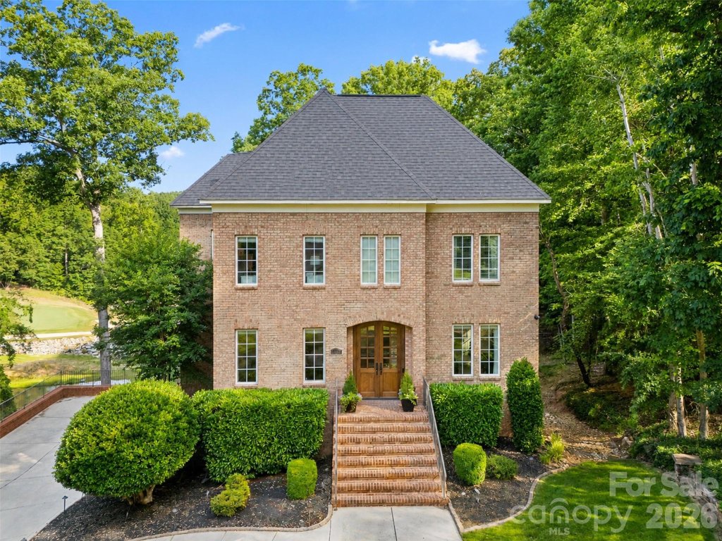 208 Tinkham Trail