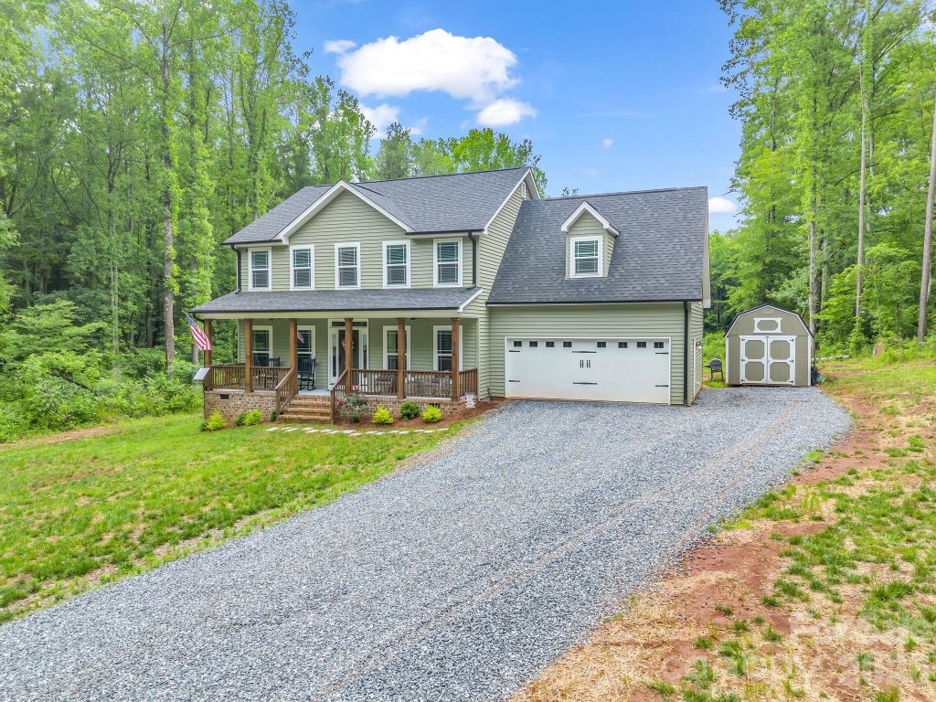 Magna Vista, Lincolnton community