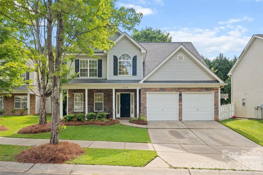 Glenridge, Cornelius community