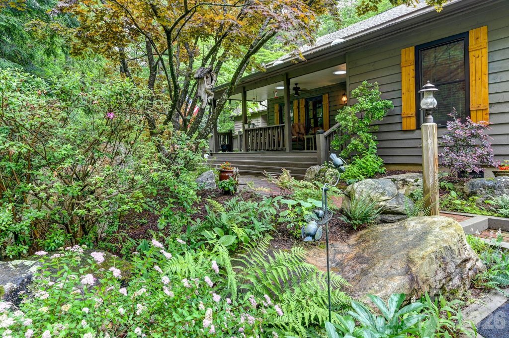 29 Shadow Brook Drive