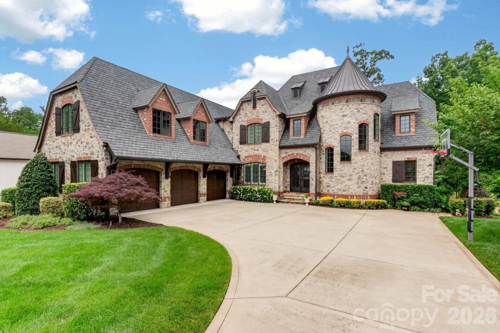 The Harbour At The Pointe, Mooresville community