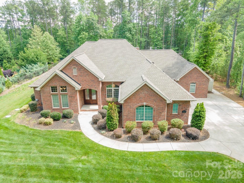 6410 Harbor Oaks Drive