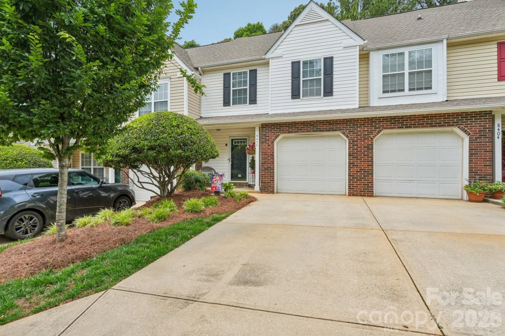 Southgate Commons, Charlotte community