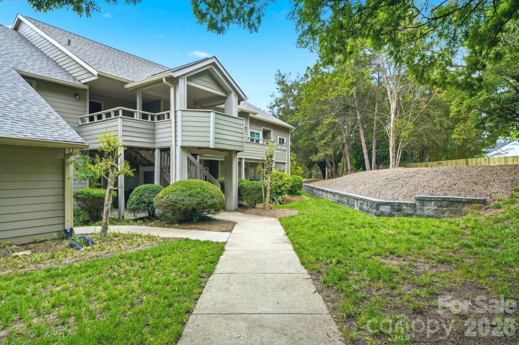 2500 A Stradbrook Drive