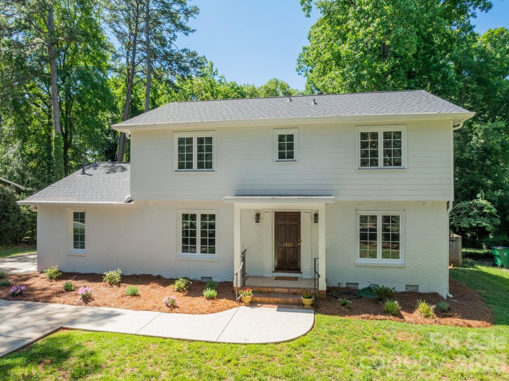 Starmount, Charlotte community