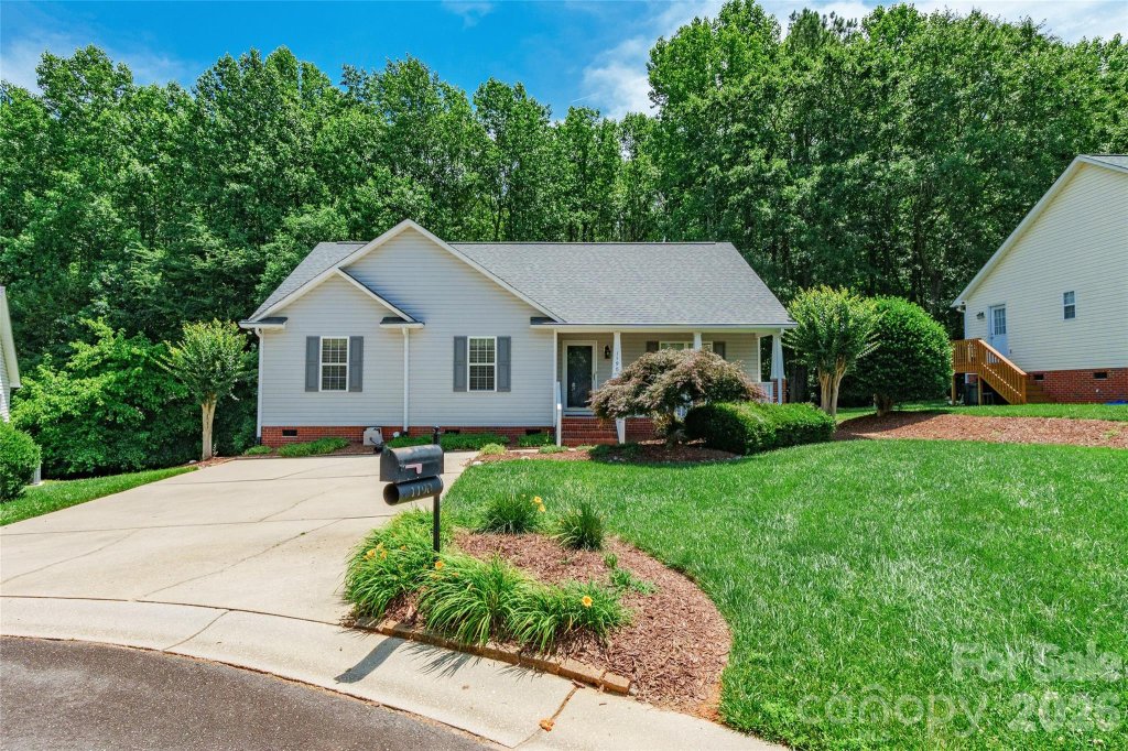 Lakeside, Rock Hill community