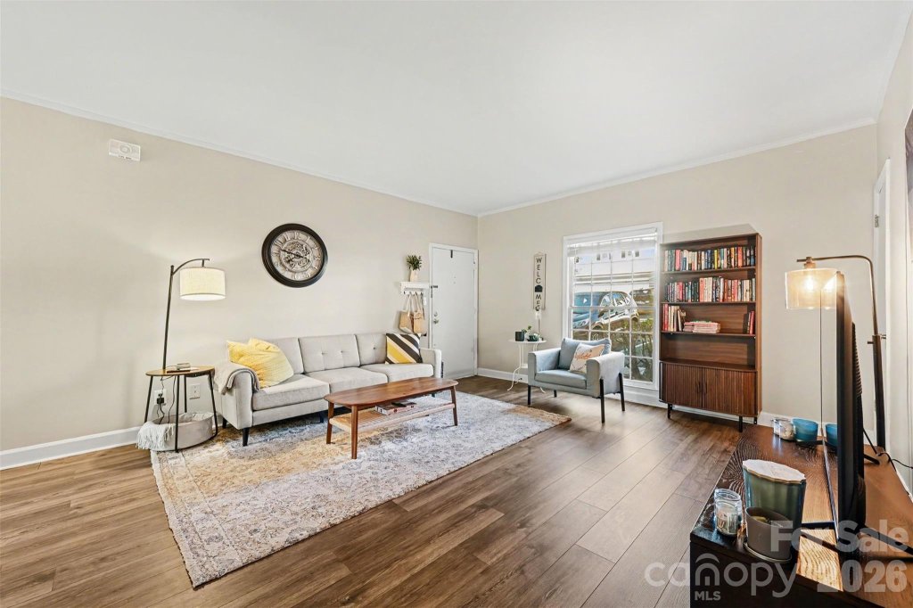 5925 Quail Hollow Road