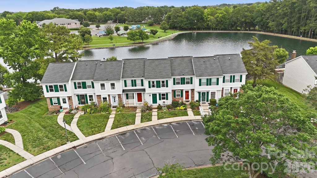 122 Water Oak Drive