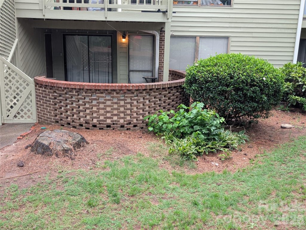 1600 Sharon Road