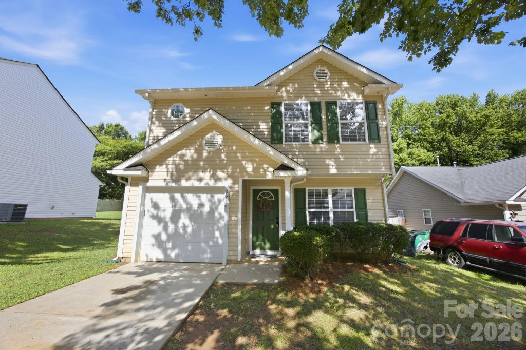 Marmac Woods, Charlotte community