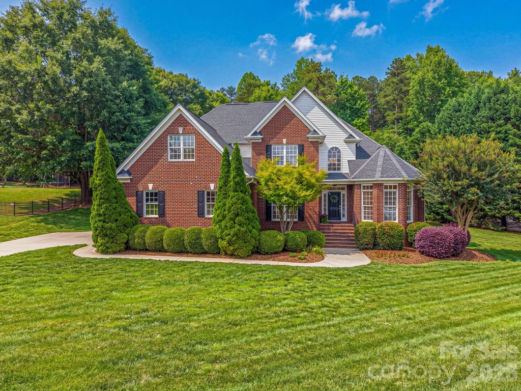 Graystone Estates, Belmont community