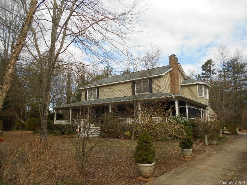 2535 Lake Shore Road 43