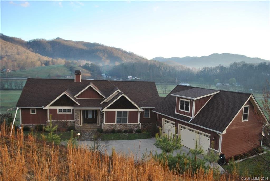 138 Sandy Bottoms Drive