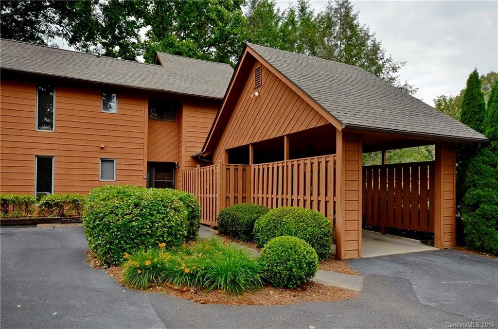 8 Village Drive