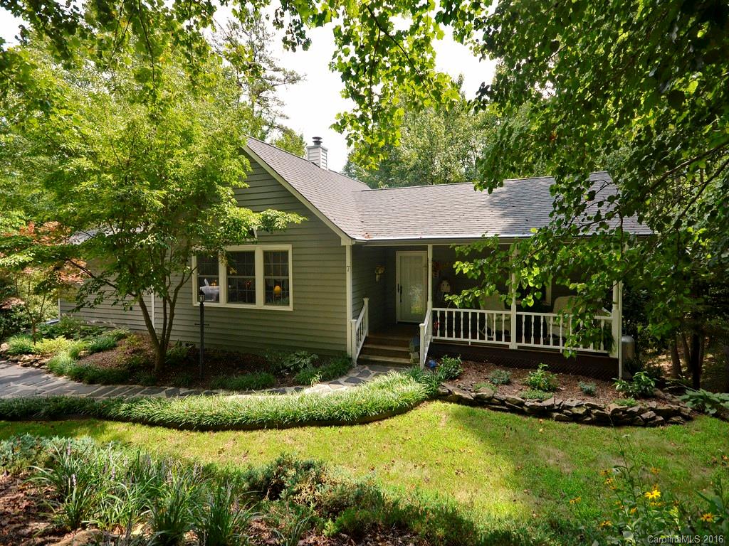 7 Knoll Ridge Lane