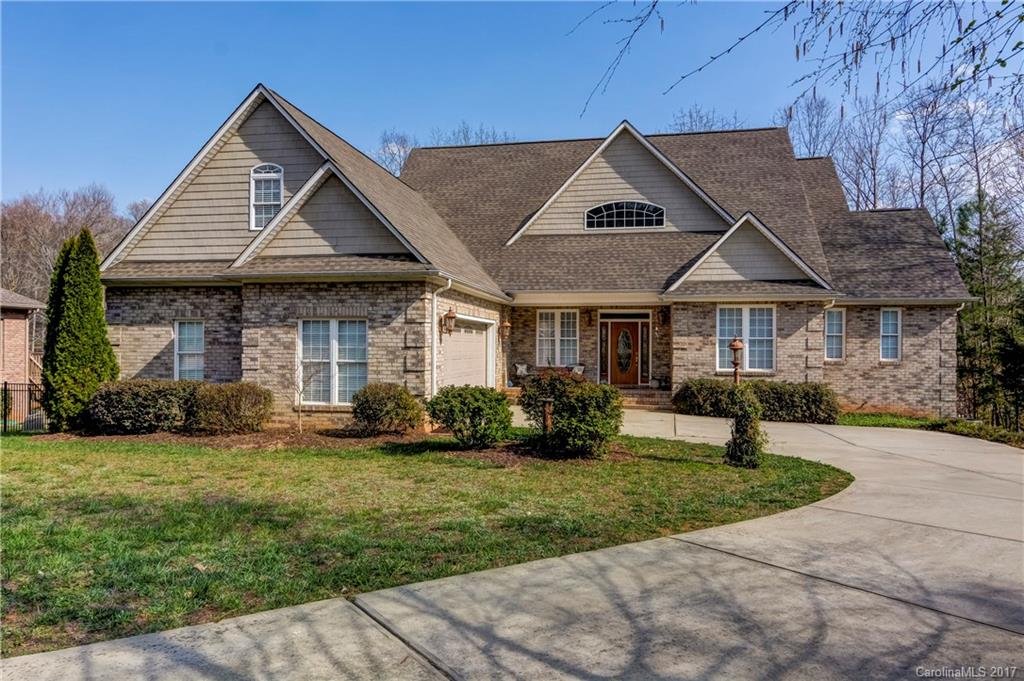 3602 Live Oaks Avenue