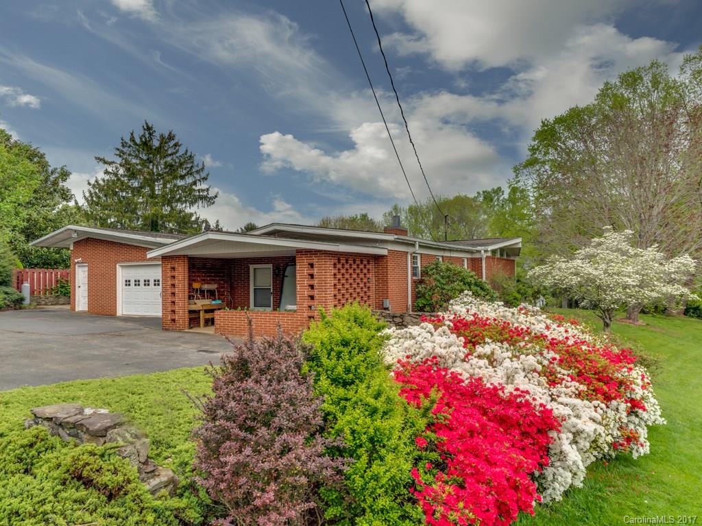 109 College Circle