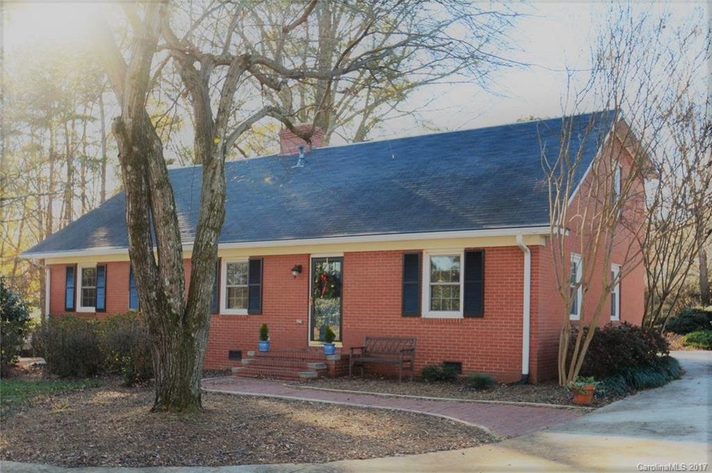 353 S Magnolia Street