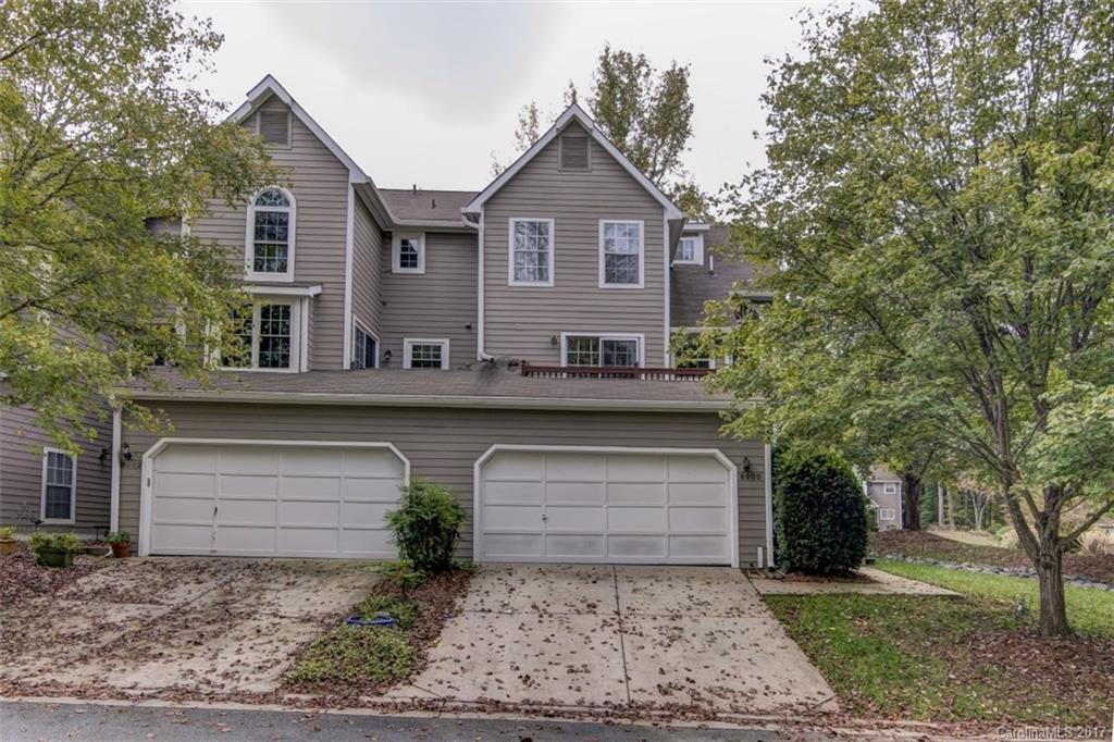 8900 Saint Pierre Lane