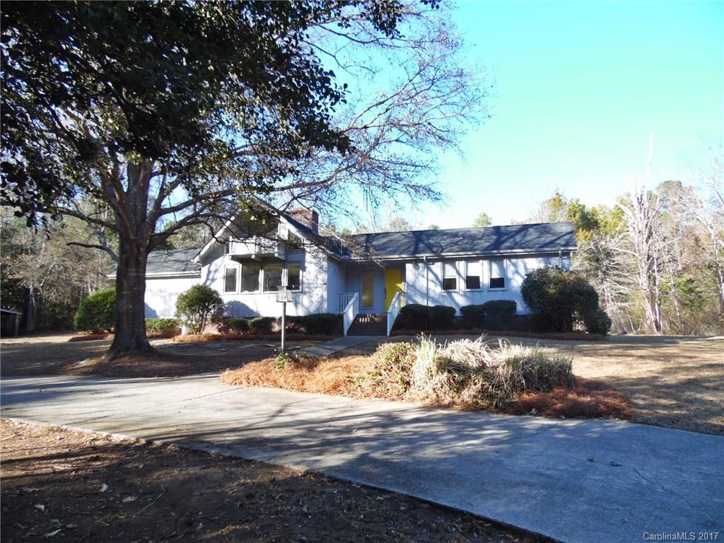1502 Riverview Circle