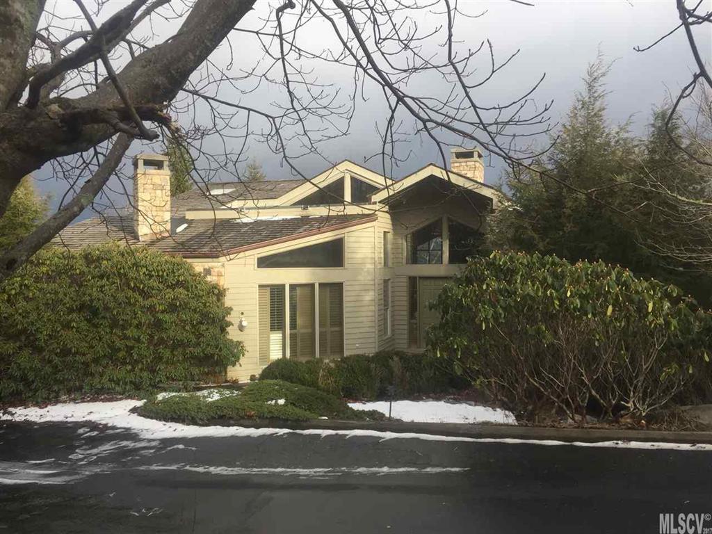 901 Oak Ridge Drive