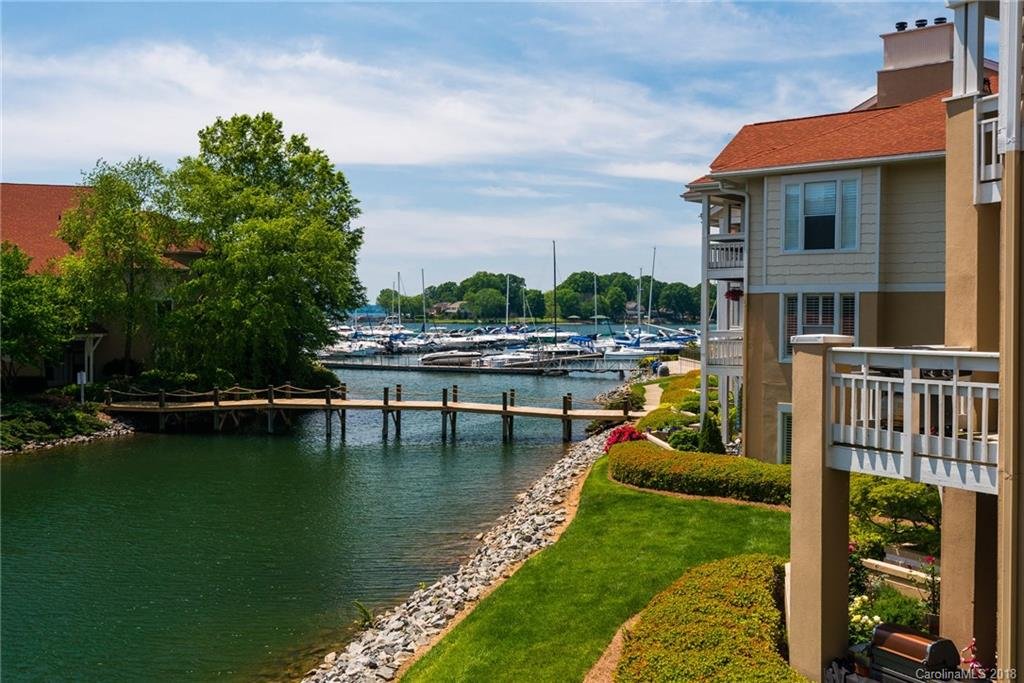 18009 Kings Point Drive E