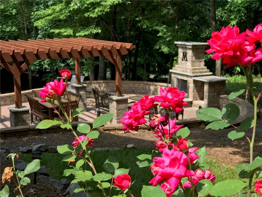 123 Vista Bluff Lane