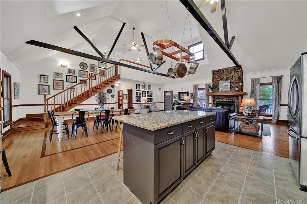 3122 Goblet Road 10