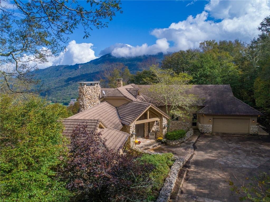 225 Ridge Drive