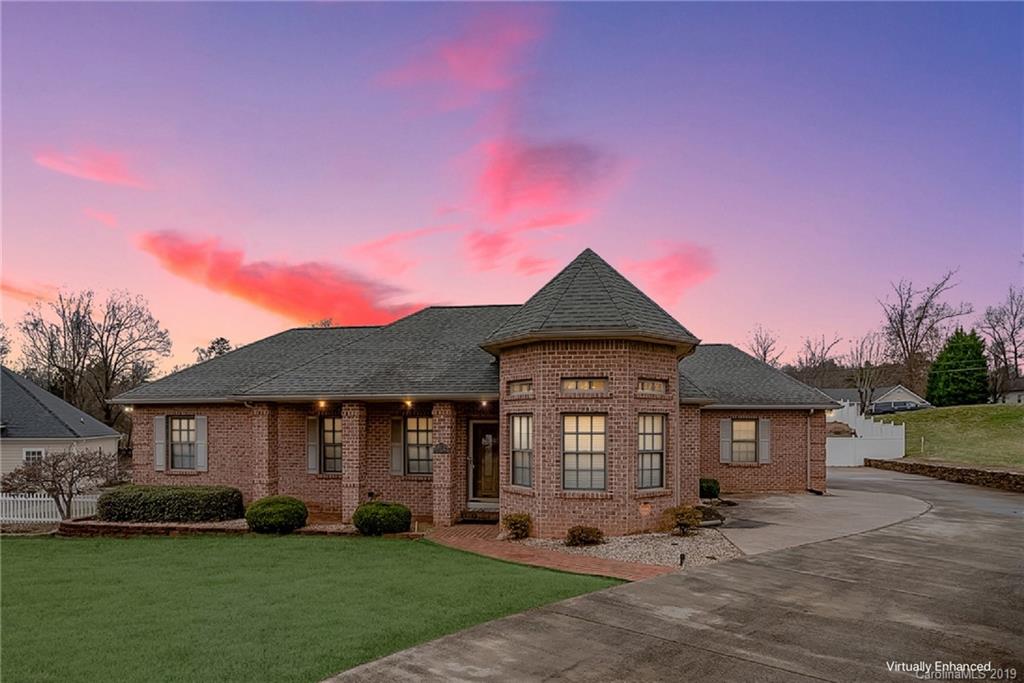 115 Bluegrass Circle