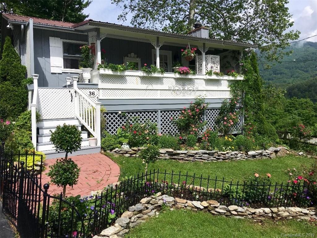 36 Brookside Lane