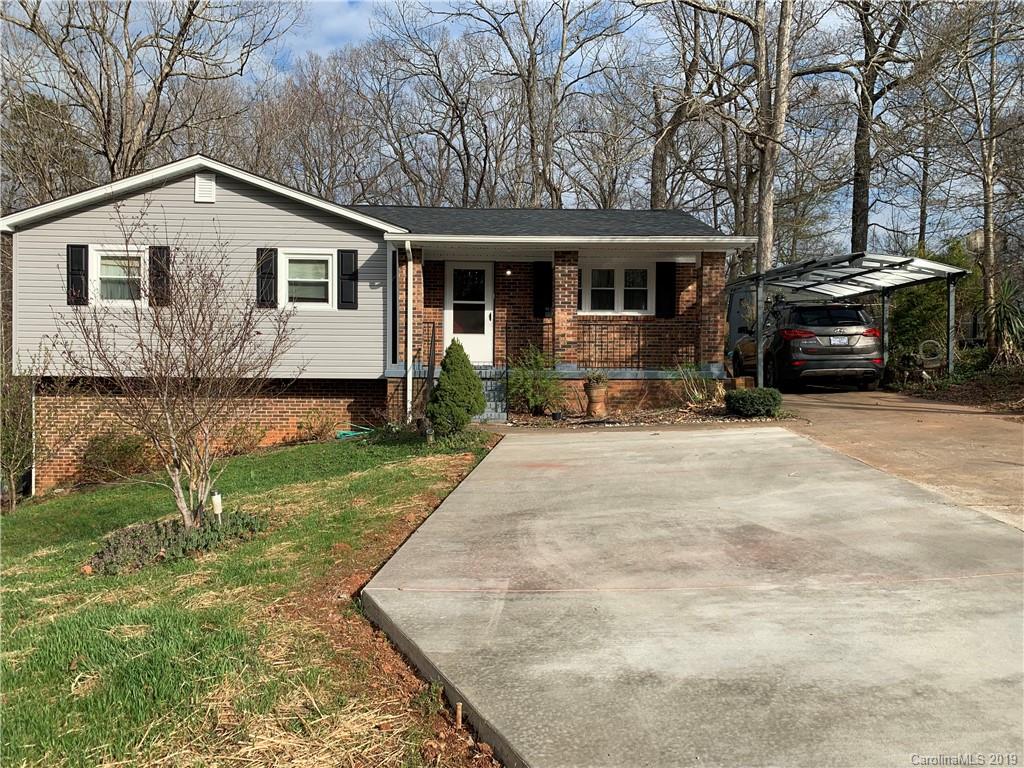 1310 Northwoods Drive