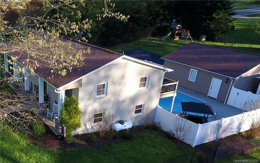 21 Leon Fox Road R-20