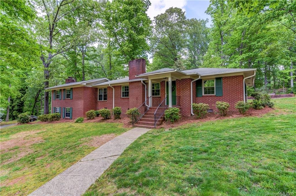 811 Parkwood Road