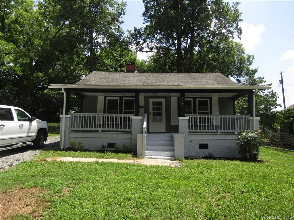 625 Hillcrest Drive