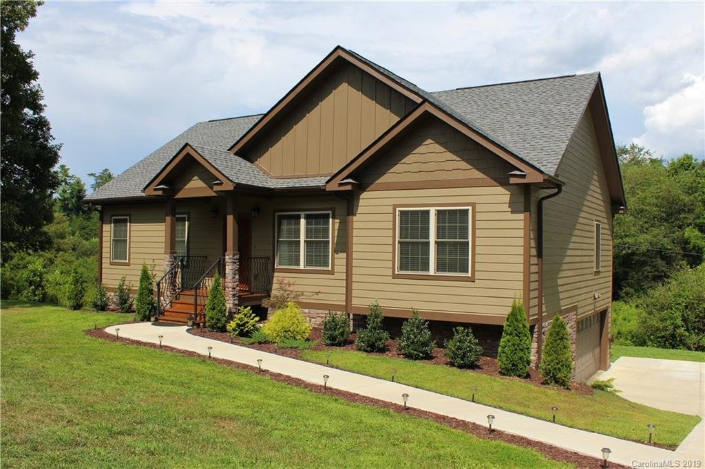 12 Spicebush Lane
