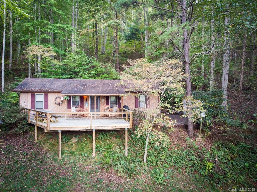 186 Greentree Lane