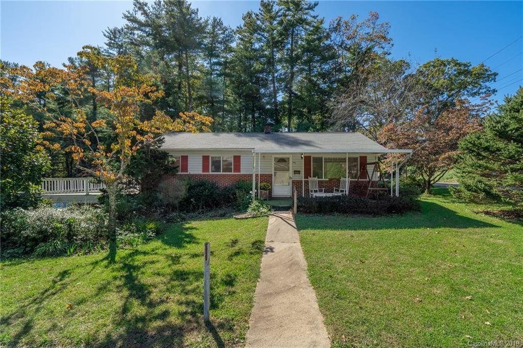 1001 Mountain View Street