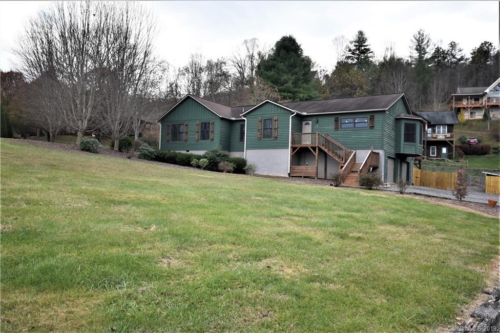 24 Gloria Way