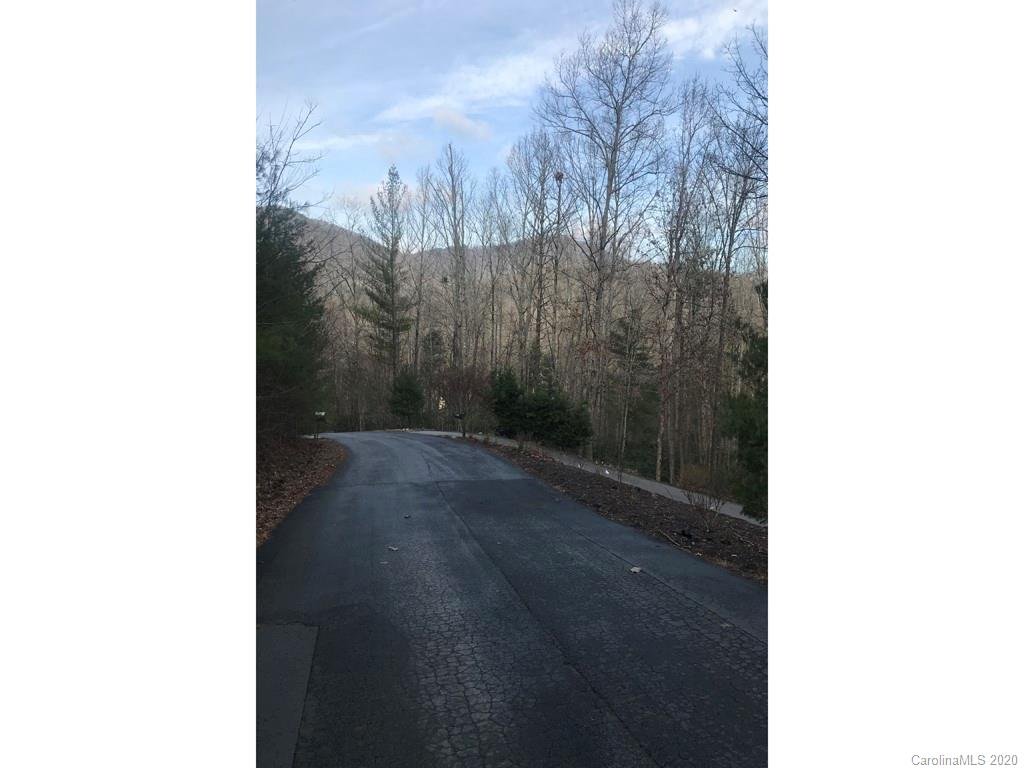 999 Oak Hollow Drive