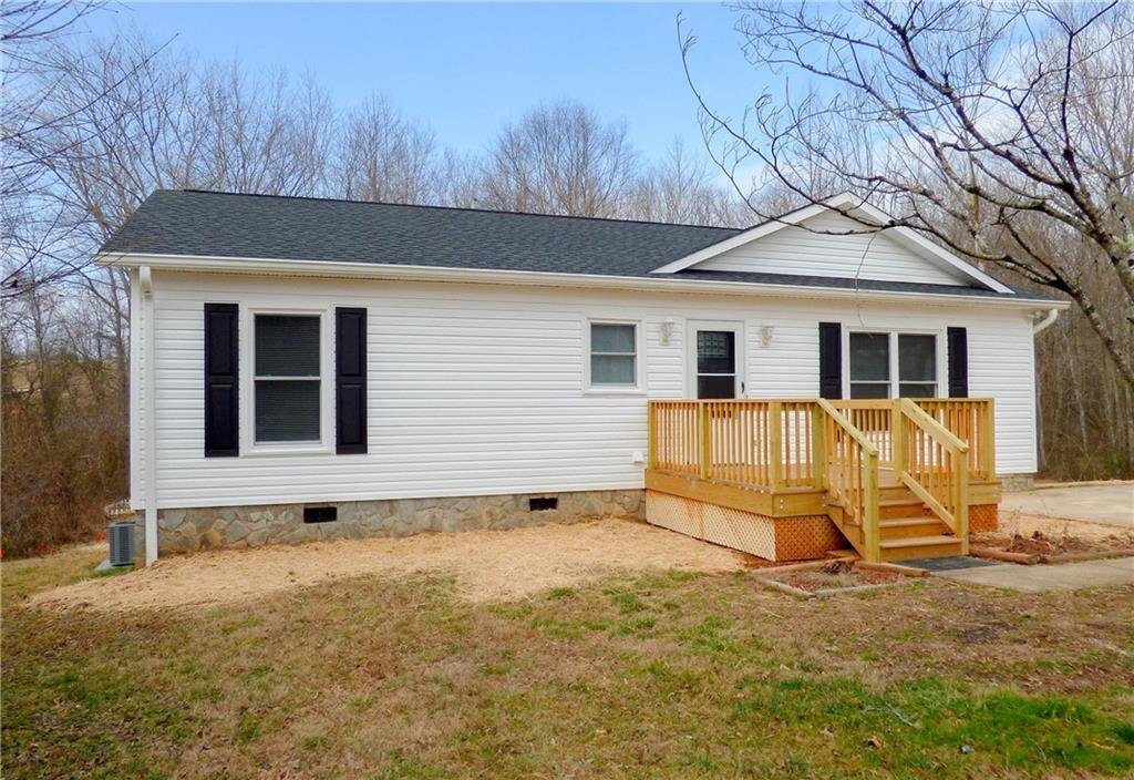 807 Foxwood Court