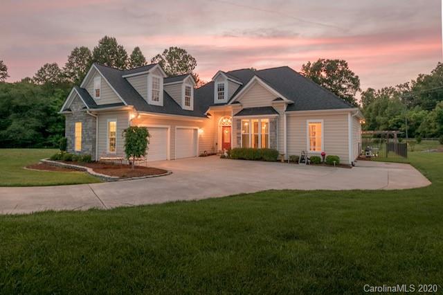 107 Bluegrass Circle