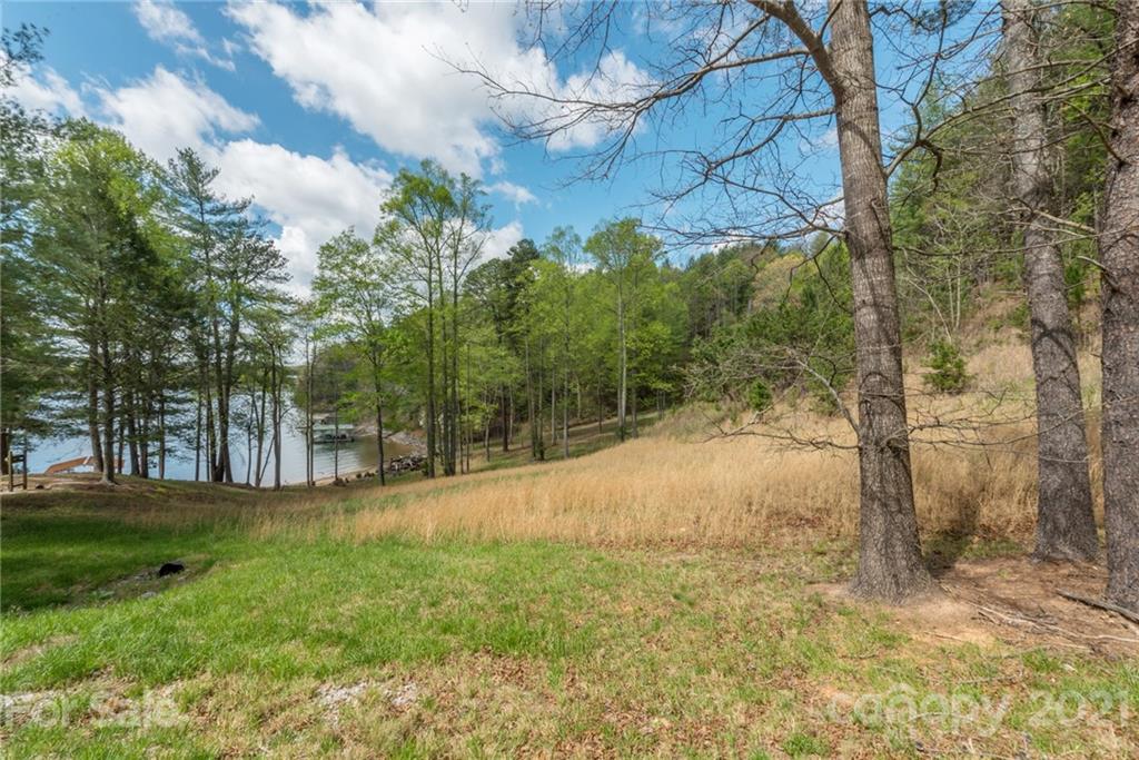 V L 4 Cedar Ridge Drive